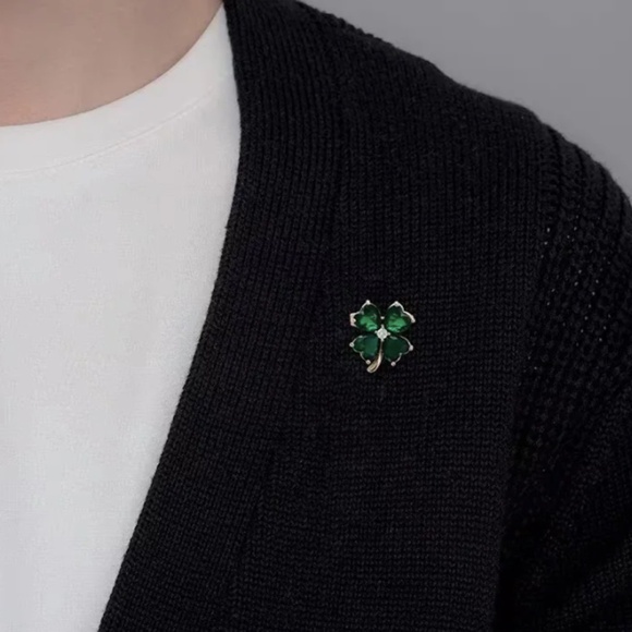 4 leafed clover brooch BNIP shamrock St Patrick's Day Ireland pin - Picture 3 of 4